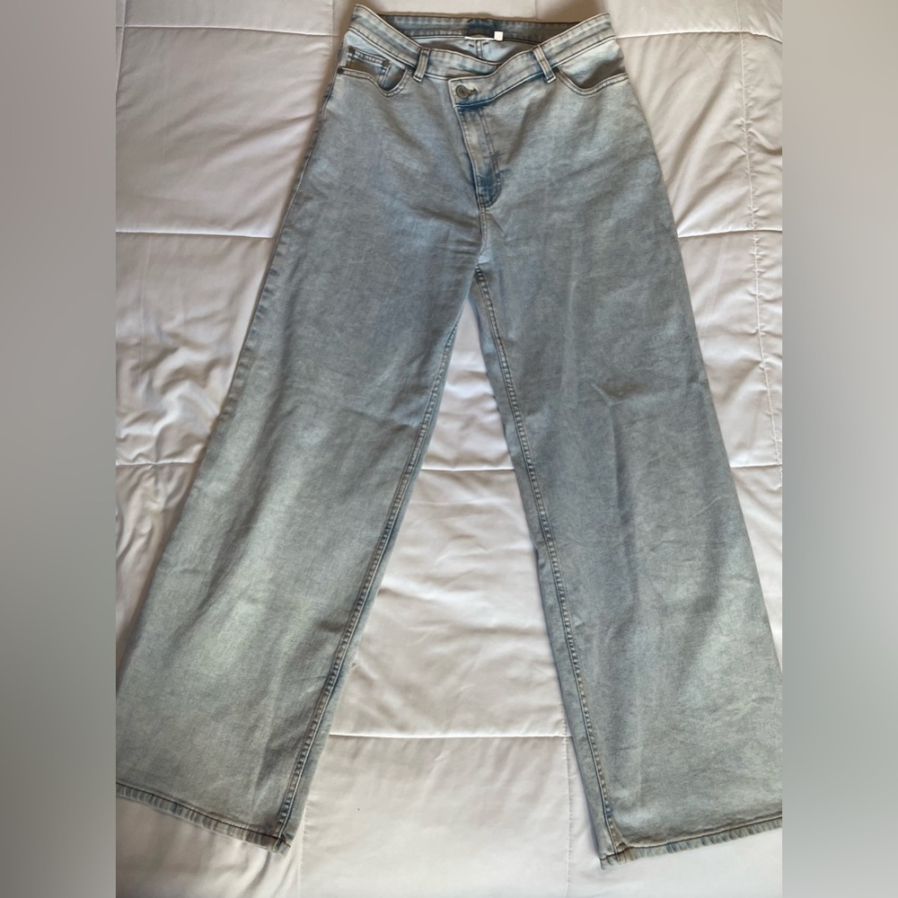 So junior wide leg crossover jeans, wash: super light, size: 13
